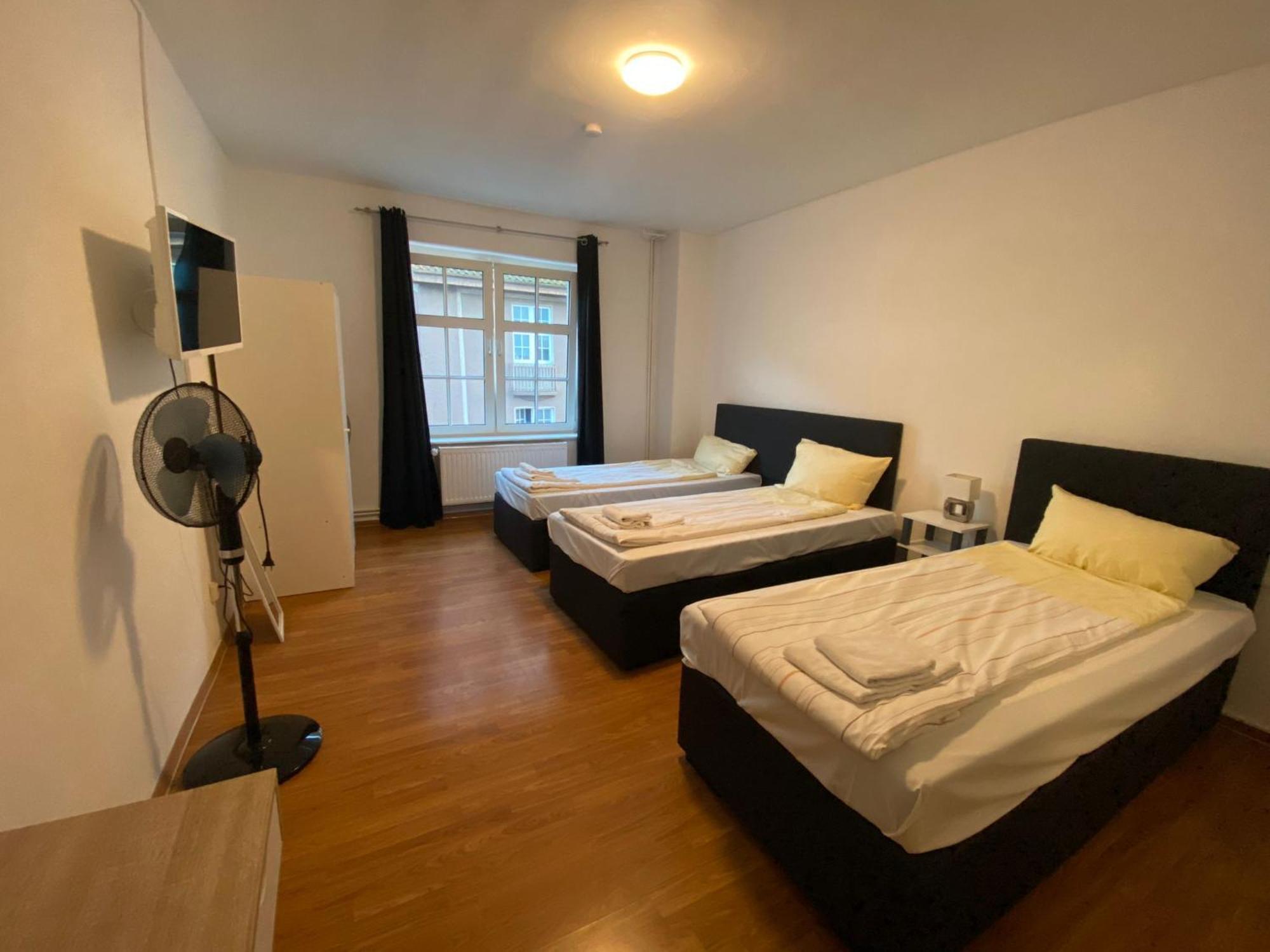 City Apartments Direkt Am Hauptbahnhof - Perfekt Fuer Pendler Und Monteure Neumuenster Exterior photo