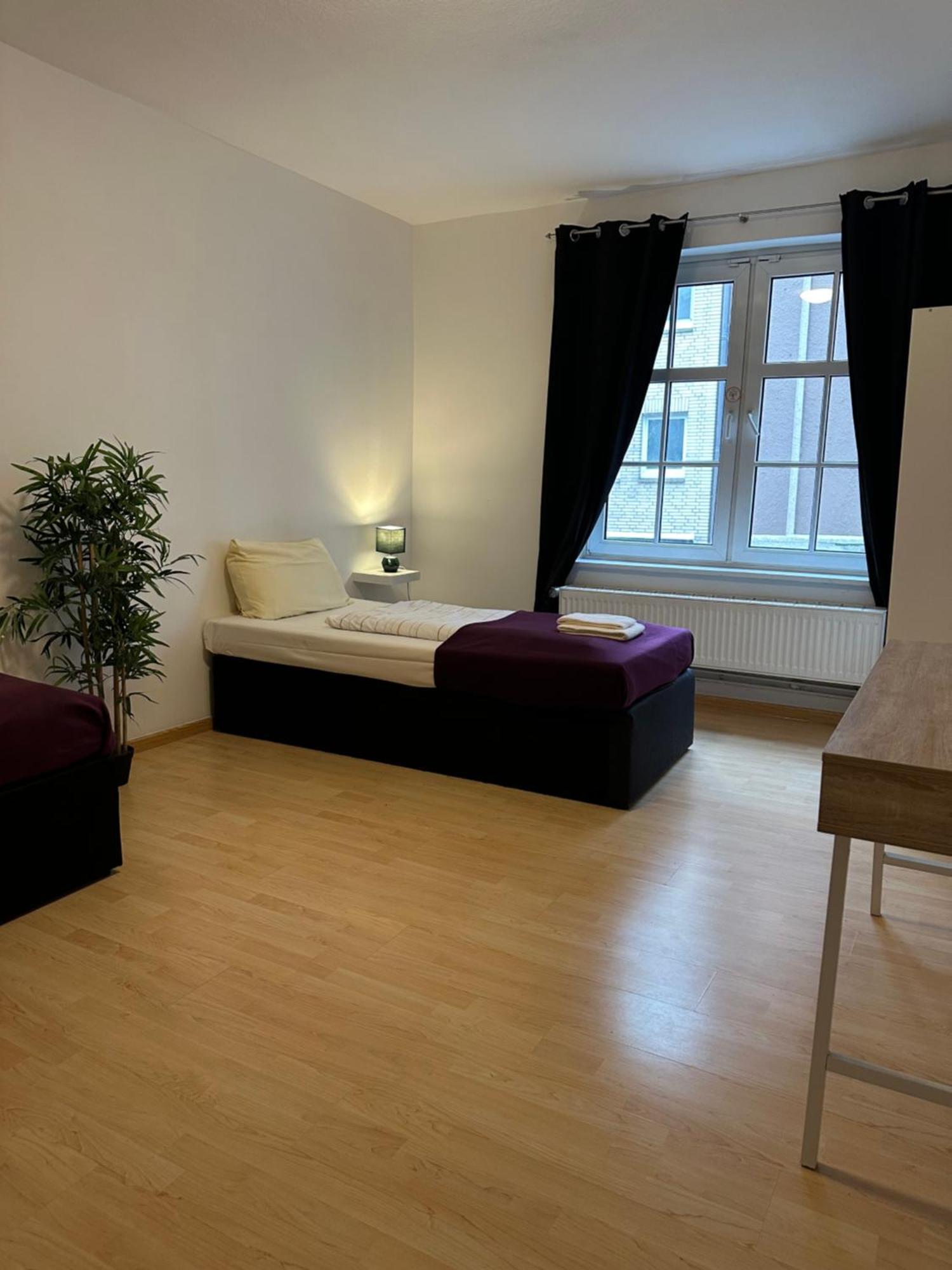 City Apartments Direkt Am Hauptbahnhof - Perfekt Fuer Pendler Und Monteure Neumuenster Exterior photo