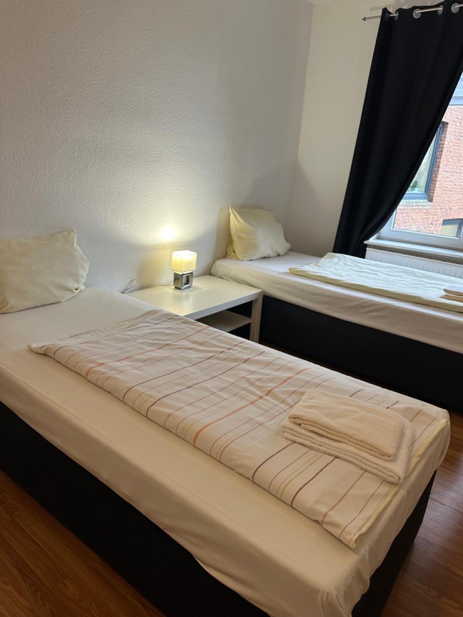City Apartments Direkt Am Hauptbahnhof - Perfekt Fuer Pendler Und Monteure Neumuenster Exterior photo