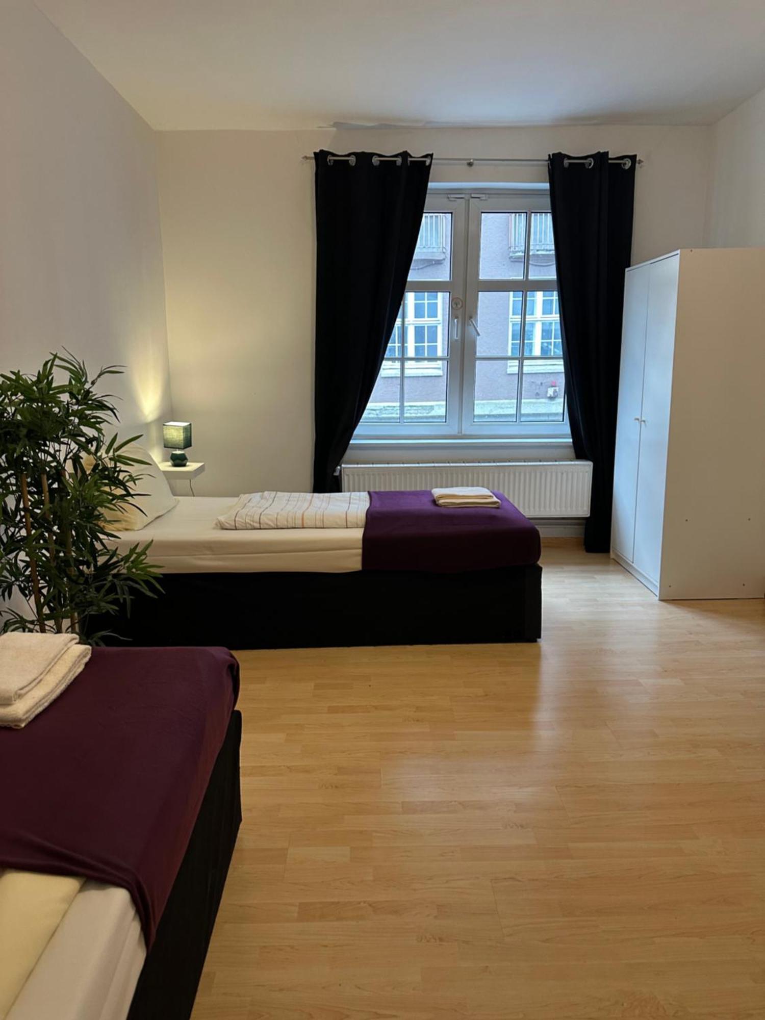 City Apartments Direkt Am Hauptbahnhof - Perfekt Fuer Pendler Und Monteure Neumuenster Exterior photo