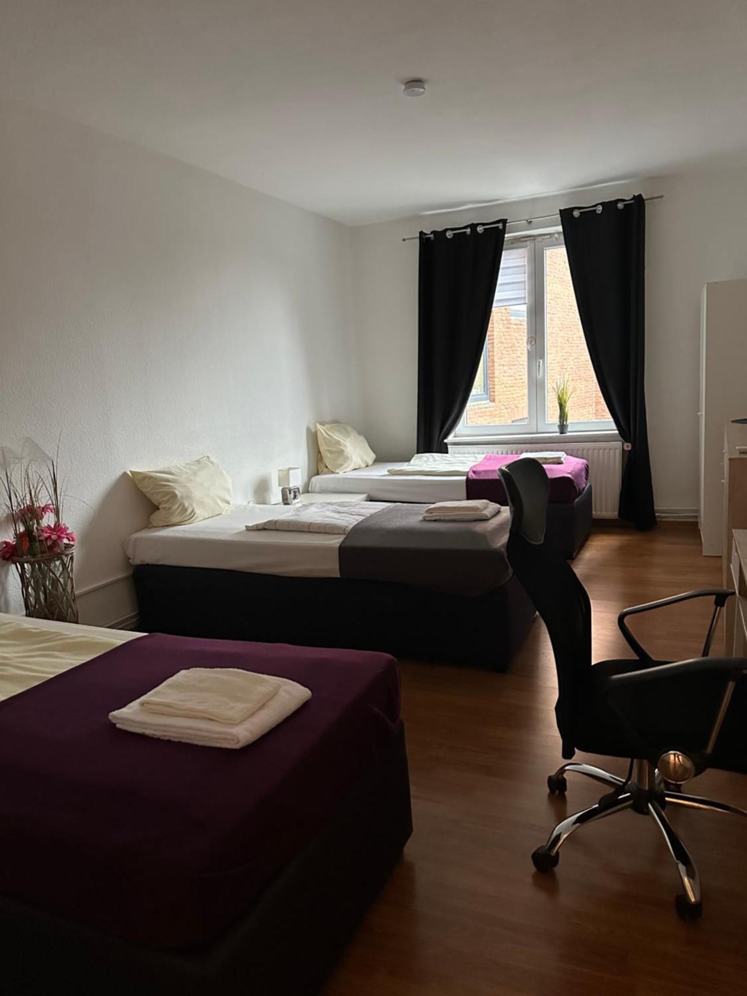 City Apartments Direkt Am Hauptbahnhof - Perfekt Fuer Pendler Und Monteure Neumuenster Exterior photo