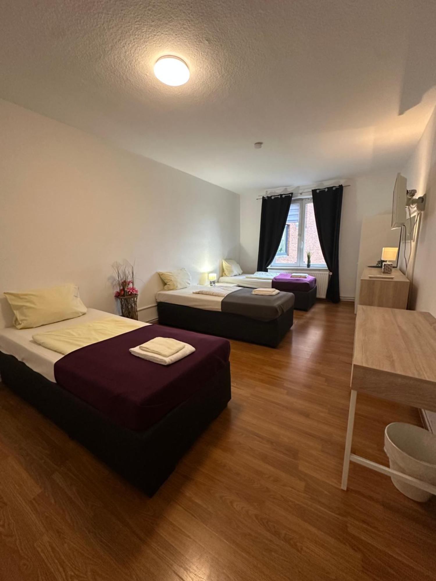 City Apartments Direkt Am Hauptbahnhof - Perfekt Fuer Pendler Und Monteure Neumuenster Exterior photo