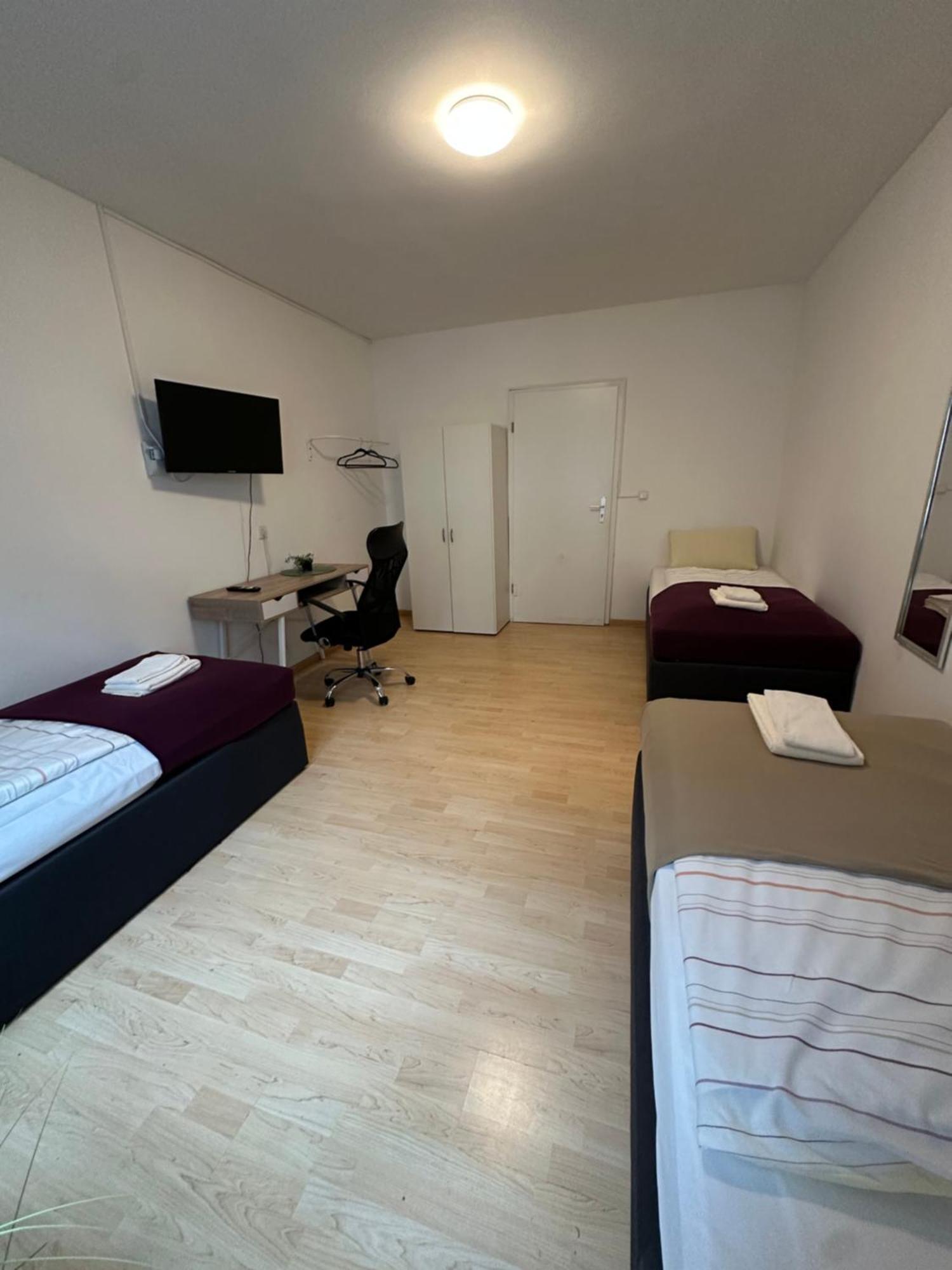 City Apartments Direkt Am Hauptbahnhof - Perfekt Fuer Pendler Und Monteure Neumuenster Exterior photo